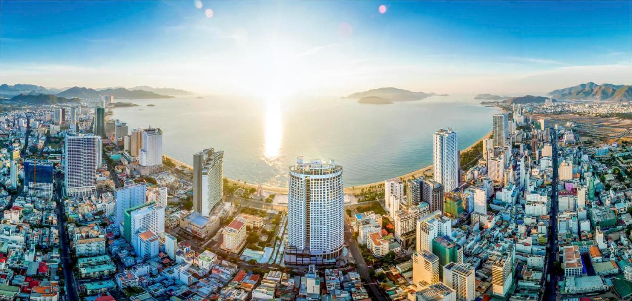 Homie Panorama Beachfront Residences Нячанг Экстерьер фото
